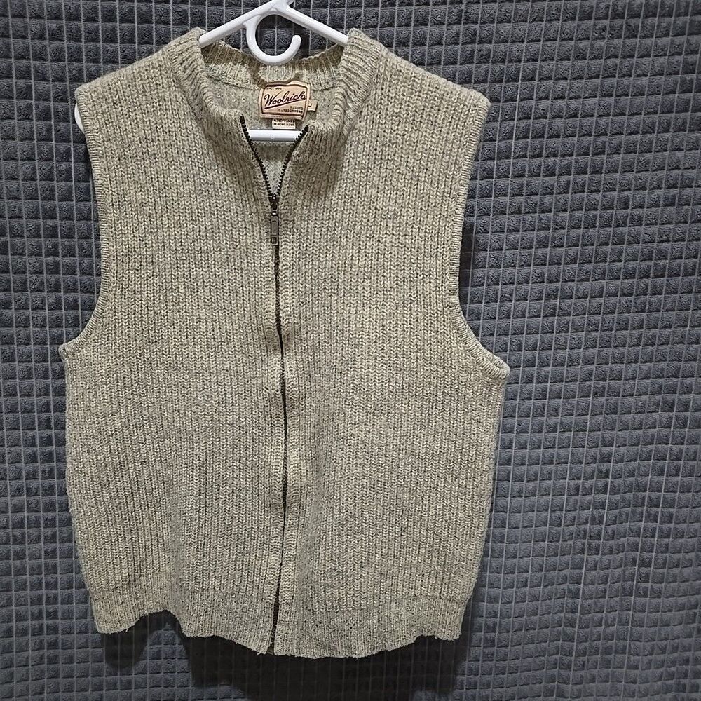 VTG Wool Knit Zip Vest SzLg Woolrich Heather Gray Fuzzy Cozy Cottage Cabin Gorp